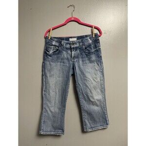 BKE Women's Capri Jeans Blue Medium Wash Denim Stretch Distressed Size 31